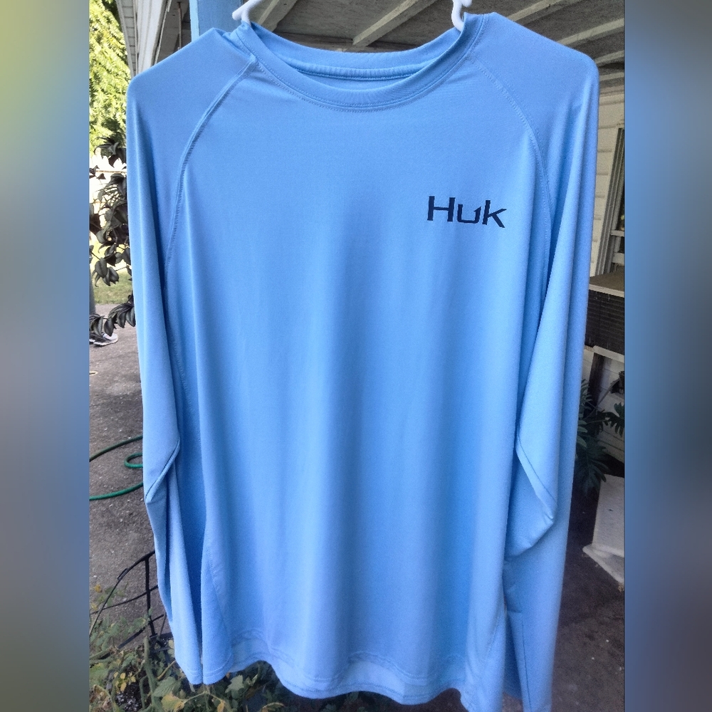 Huk long sleeve men's large